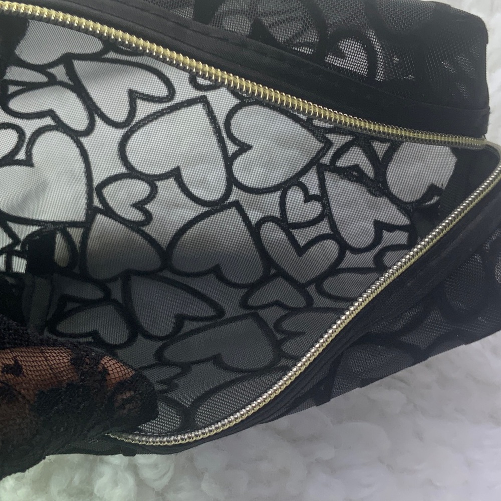 Black Heart Pattern Cosmetic Pouch with Gold Zip (NWOT) - Picture 5 of 5